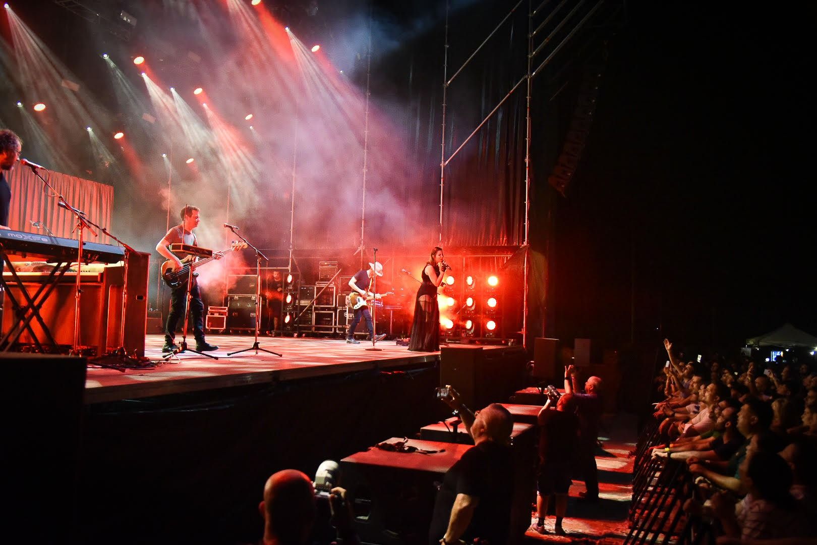 La Oreja de Van Gogh brilla en Tropicalia 2024