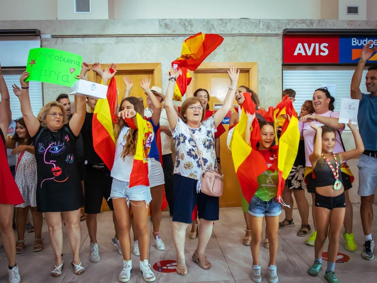 La emocionante llegada de María Pérez a Granada