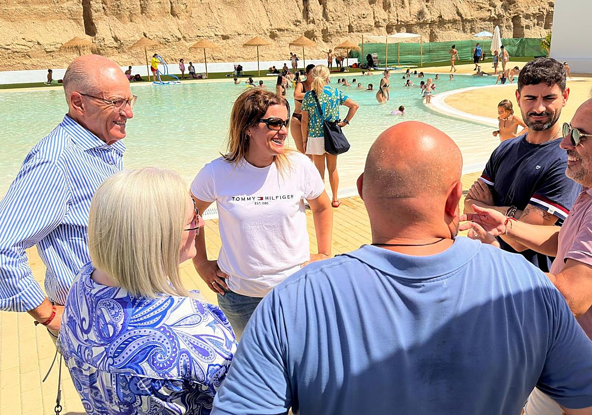 Abre de nuevo sus puertas la piscina municipal de Benahadux