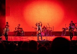 Un momento de la actuación de Viva Suecia en el Pulpop de Roquetas de Mar.