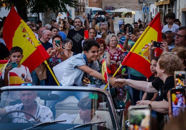 Orce se vuelca con María Pérez tras su éxito en los Juegos Olímpicos.