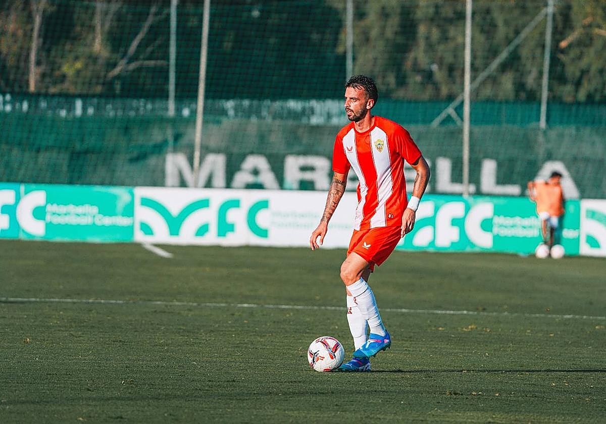 Centelles durante un partido amistoso con el Almería