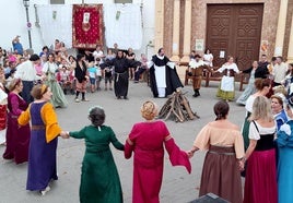 La leyenda del monstruo de un pueblo de Granada que lo llena de color