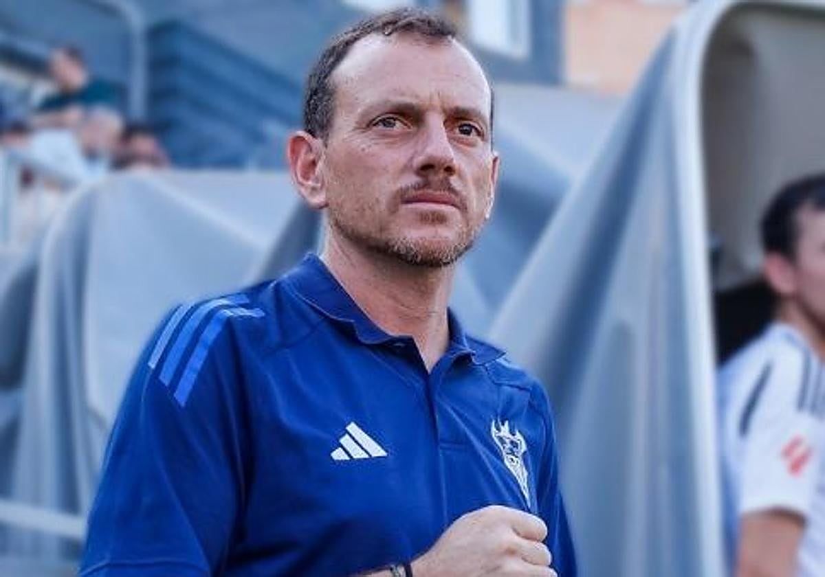 El entrenador del Albacete, Alberto González, en pretemporada.