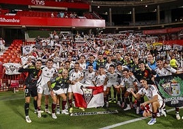 Celebración del Albacete en Los Cármenes.