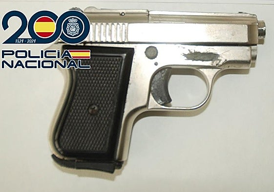 Pistola intervenida a un hombre en la Chana