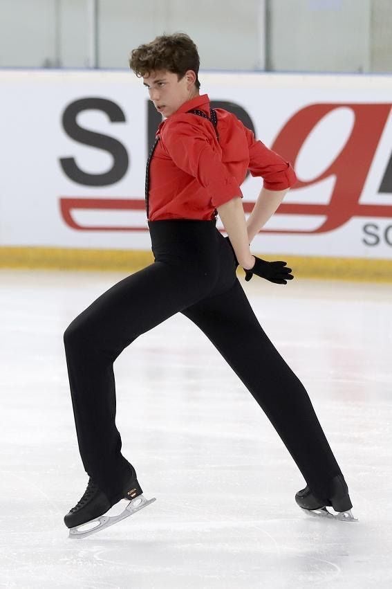 El patinador granadino, durante uno de sus ejercicios en competición.