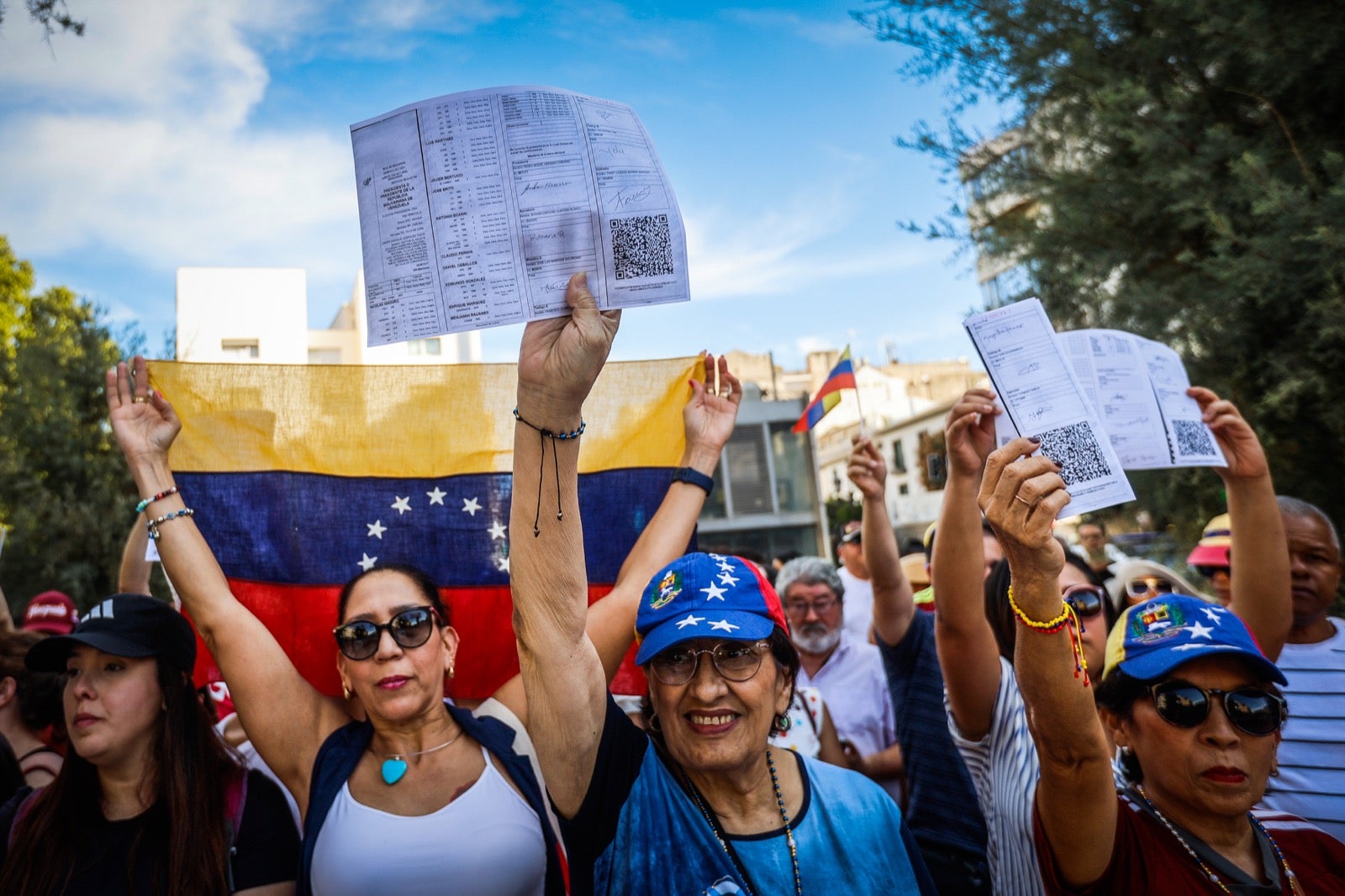 Granada se suma a la protesta mundial en apoyo a Venezuela