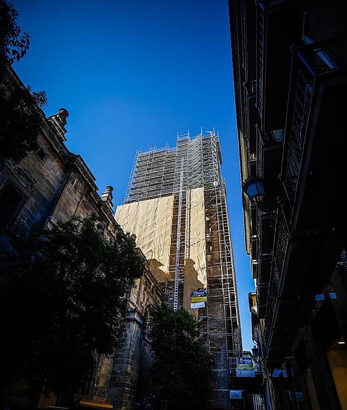 Imagen secundaria 2 - Andamio de la torre de la Catedral. 