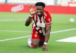 Sekou celebra el gol del empate en la última visita a El Sardinero.