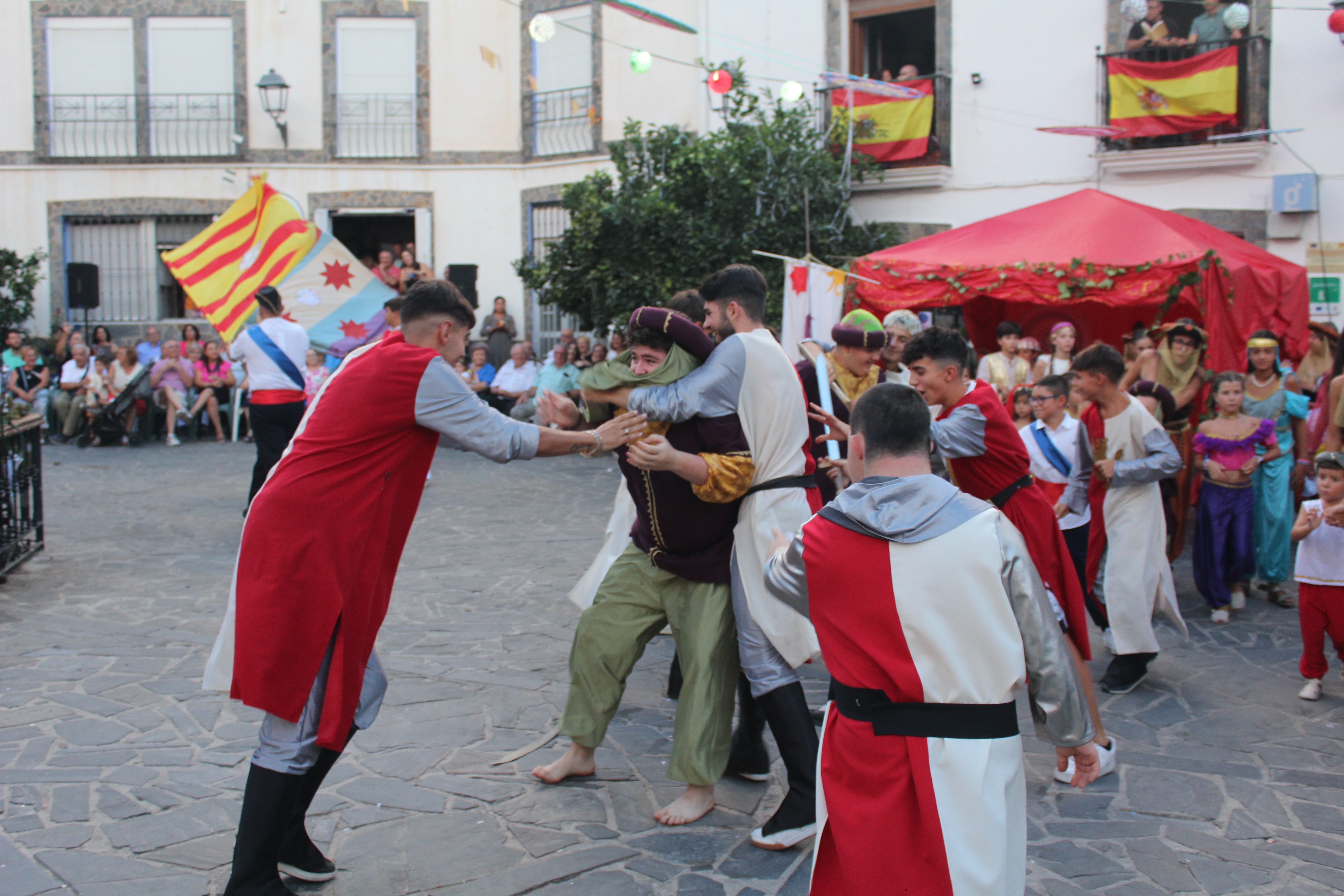 Los Moros y Cristianos de Velefique, en imágenes