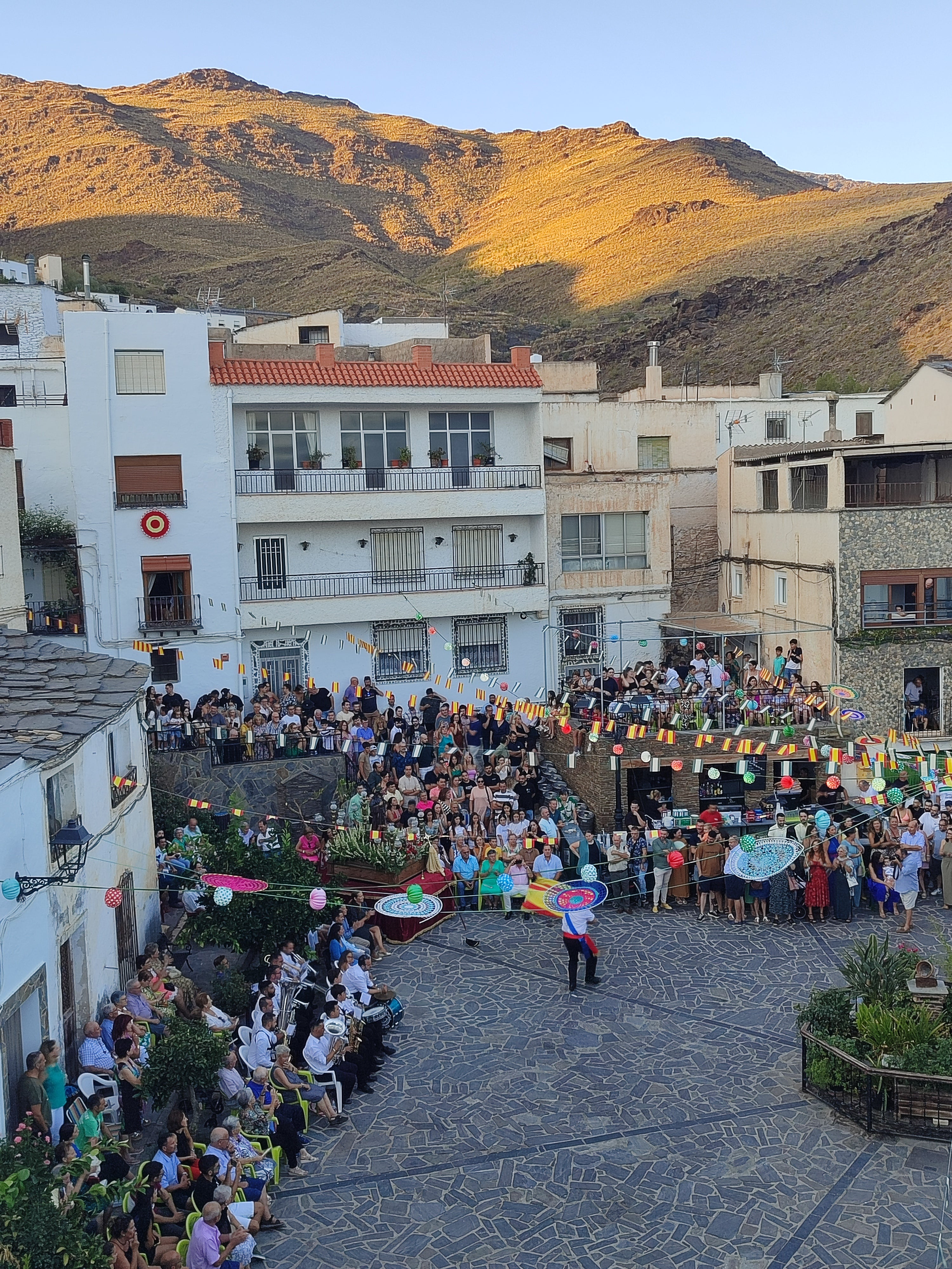 Los Moros y Cristianos de Velefique, en imágenes