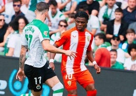 Ramazani, durante el partido contra el Racing de Santander.