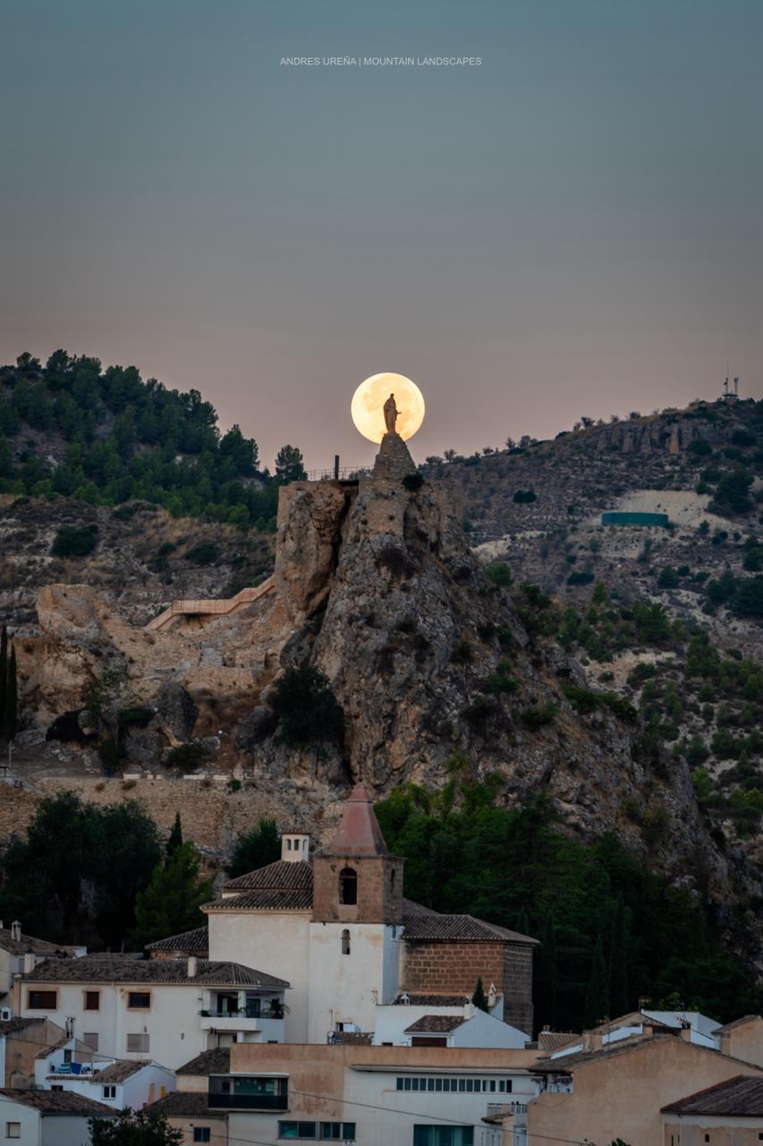 La Superluna Que Hechiz A Los Fot grafos Granadinos Ideal