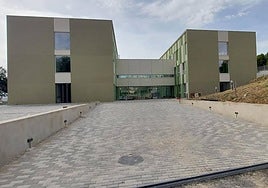 Nueva residencia de mayores situada en el barrio del Polígono de El Valle.
