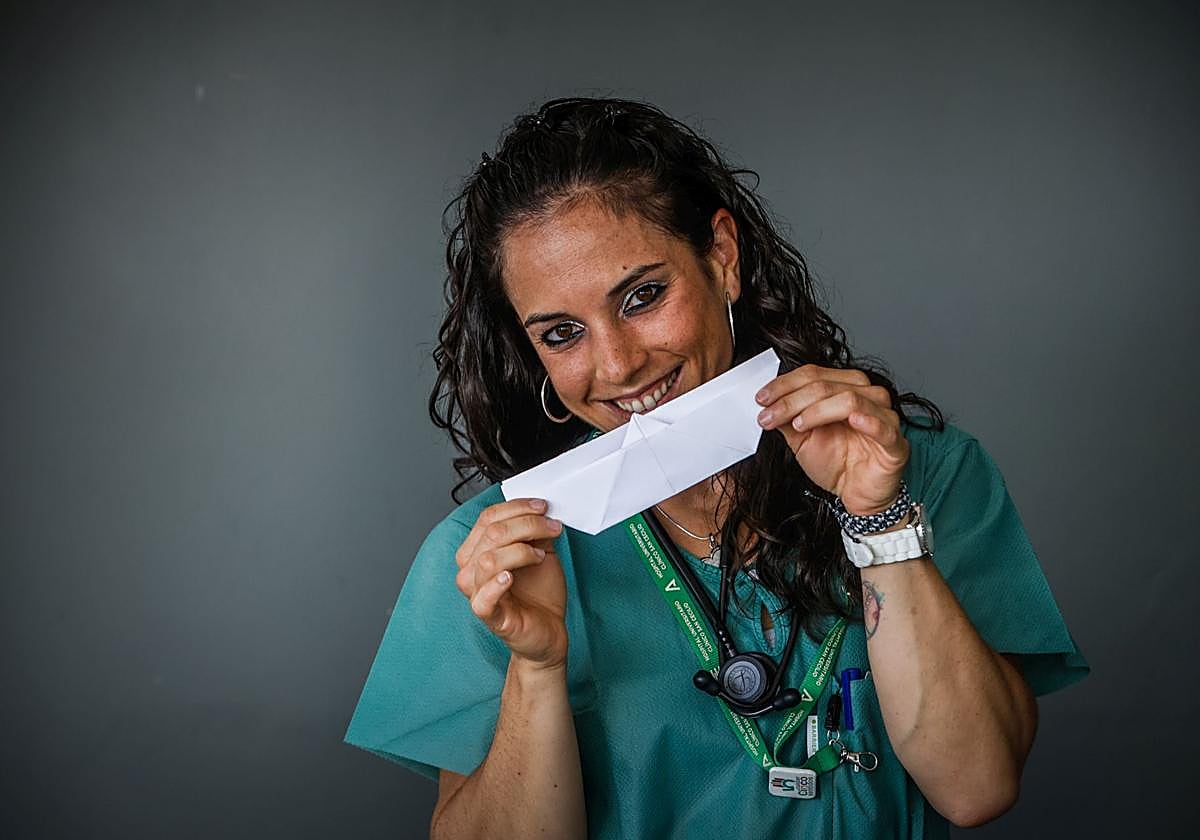 María, deseosa de embarcarse en una nueva misión de ayuda humanitaria.