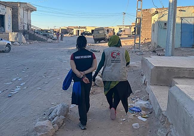 En noviembre de 2023, María viajó con una comisión quirúrgica al campo de refugiados de Argelia.