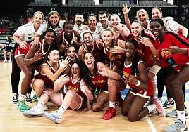 La selección española u16 logró el bronce en el Eurobasket, con la graandina Mar Segura.