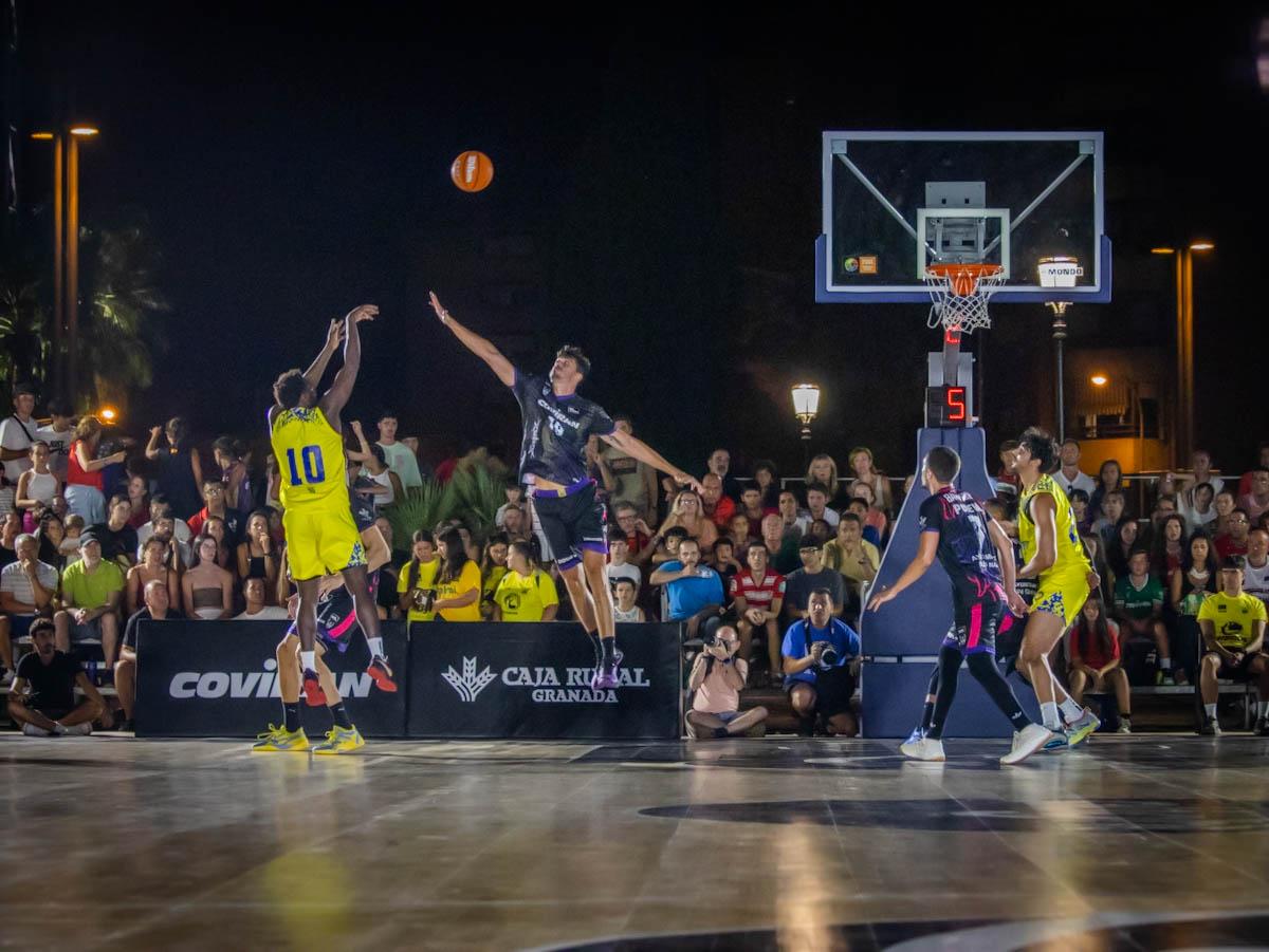 Las imágenes del partido de presentación del Covirán