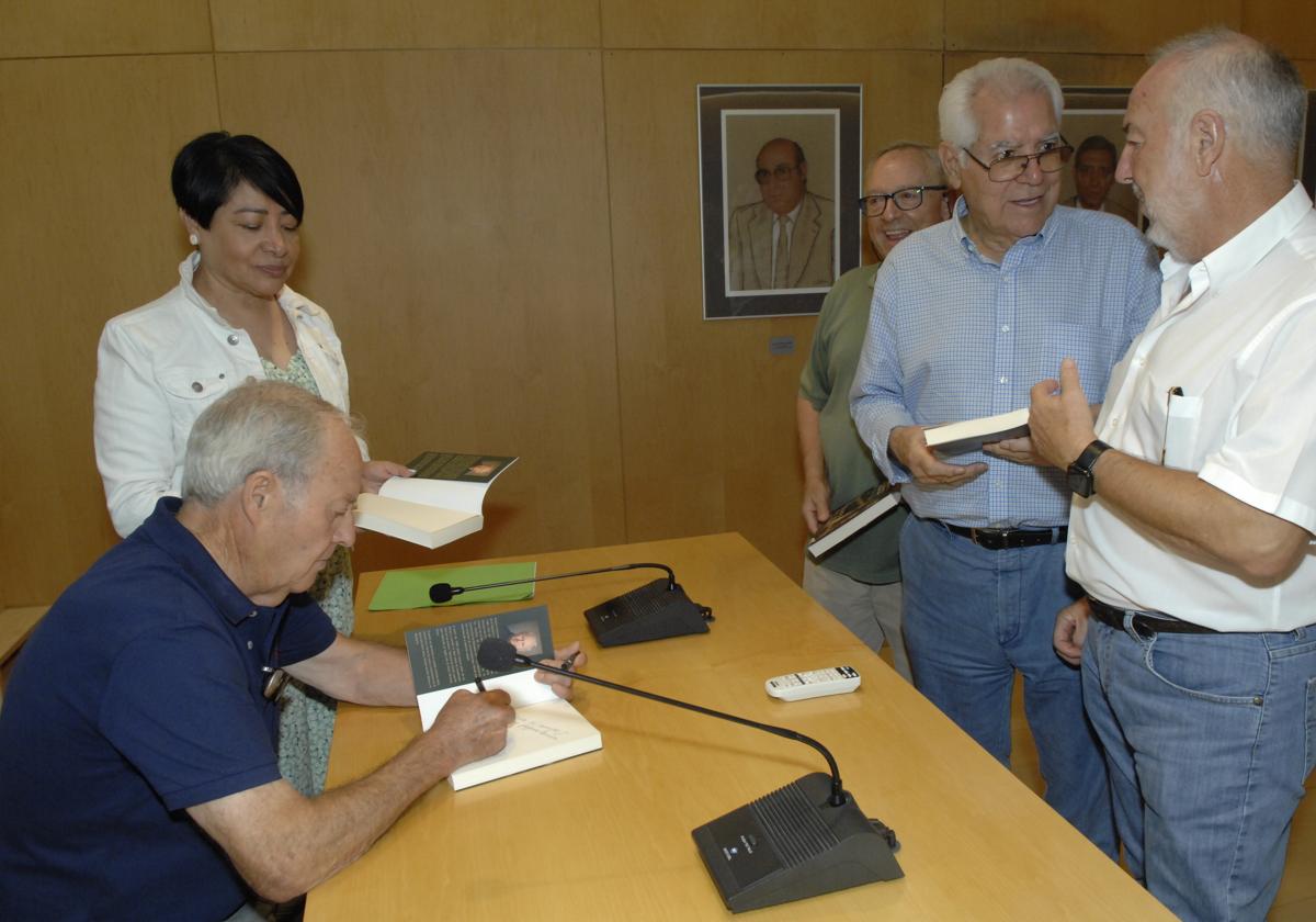 Presentación del libro en el Ayuntamiento de Órgiva