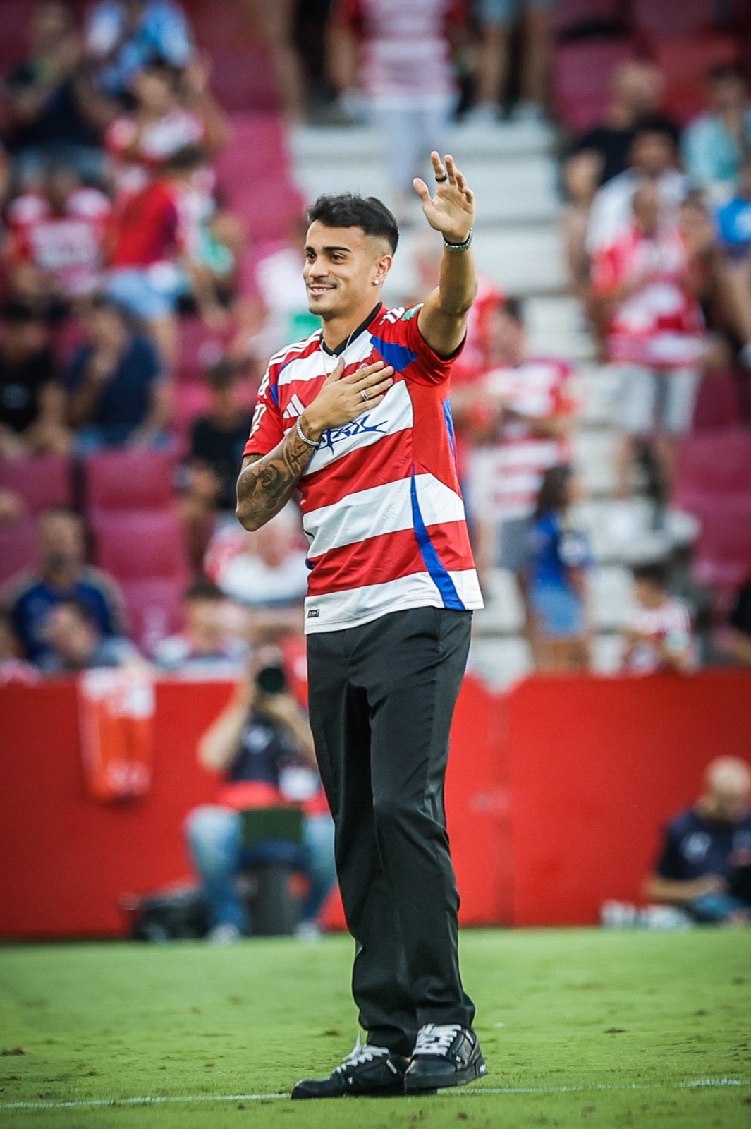 Las mejores imágenes del partido entre Granada y Huesca