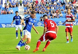 Isra Cano abanderó la victoria de los azulillos en el partido contra el filial del Granada