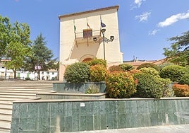 Fachada del Ayuntamiento de Íllora.