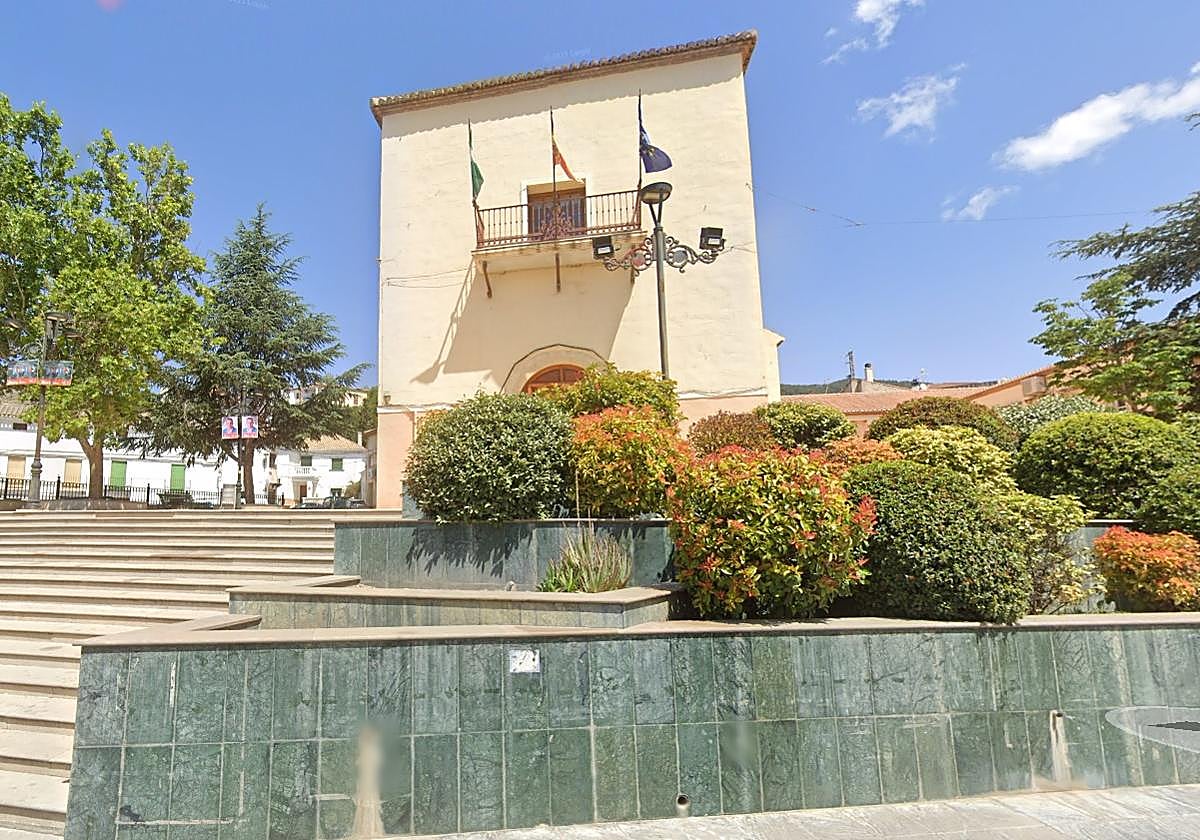 Fachada del Ayuntamiento de Íllora.