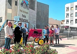 El presidente de la Diputación, Francisco Reyes, durante ayer en la feria.