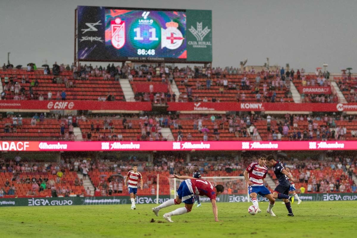 Las mejores imágenes del Granada CF - Deportivo de la Coruña