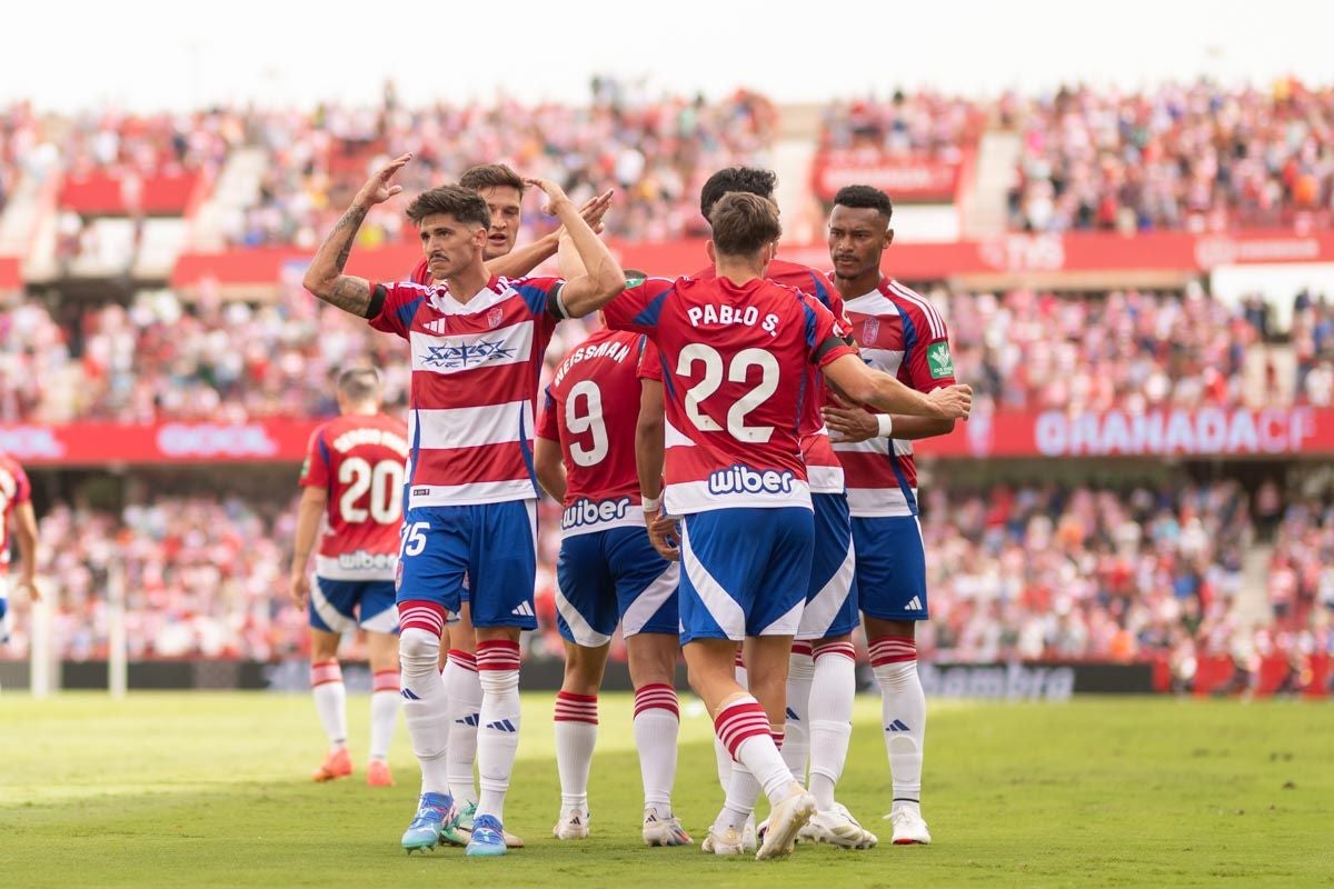 Las mejores imágenes del Granada CF - Deportivo de la Coruña