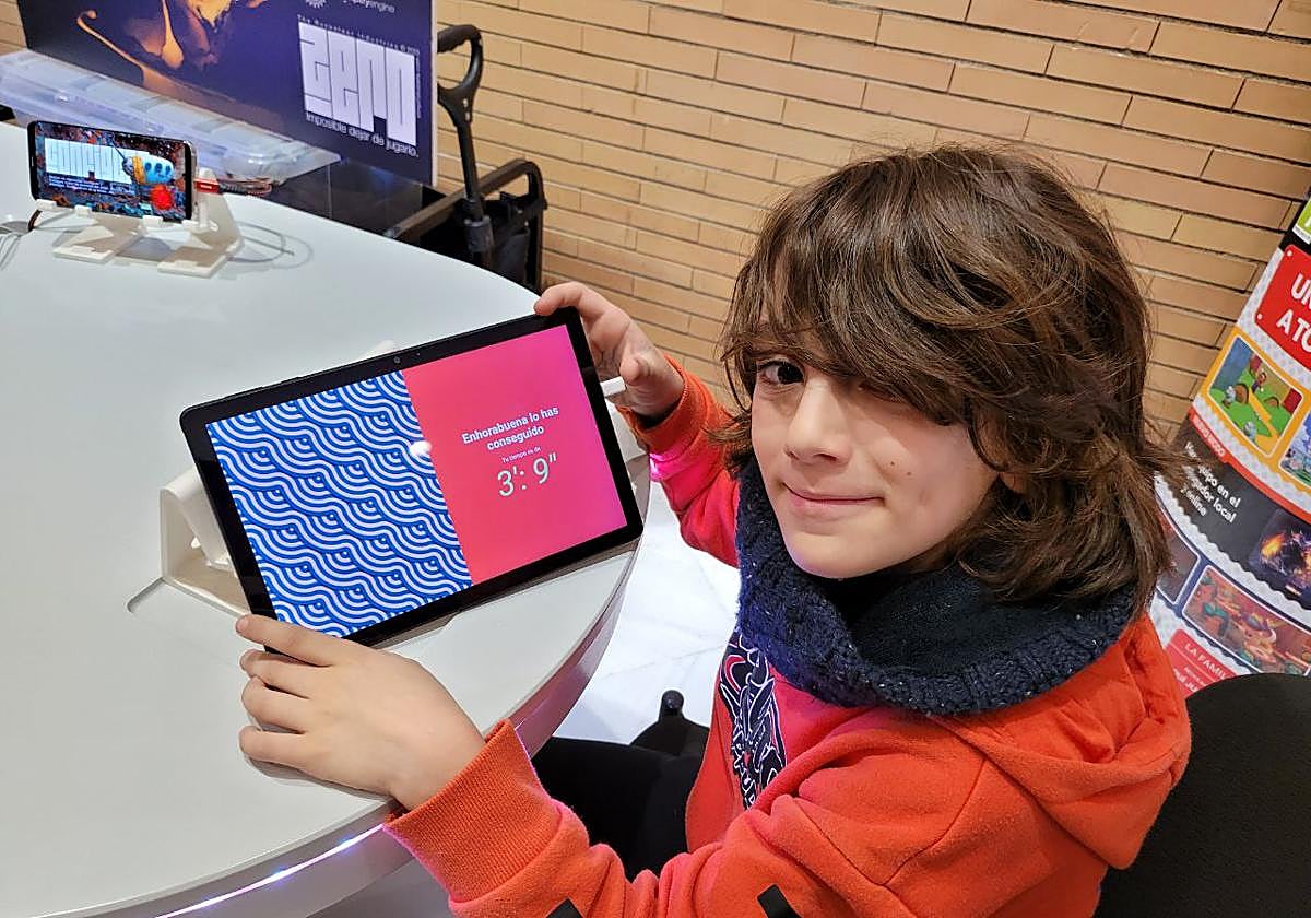 El juego busca que el usuario cree una estrategia para superarlo lo más rápido posible.