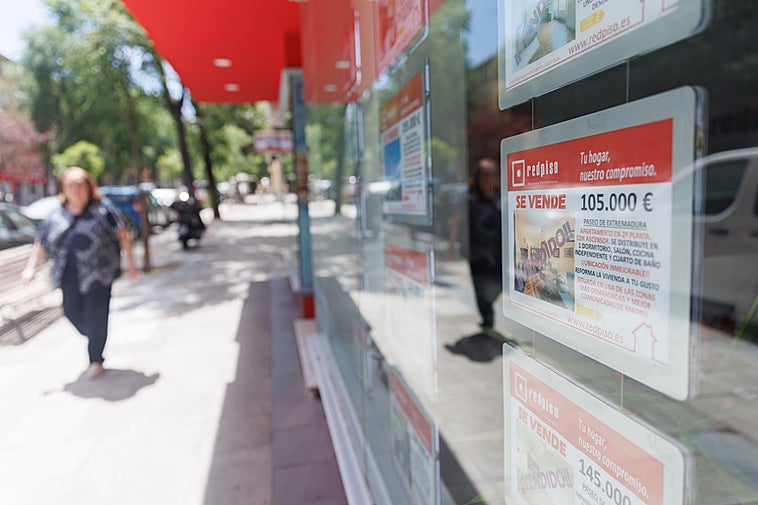 El BCE confirma la ansiada caída del coste de las hipotecas: así afecta a los usuarios.