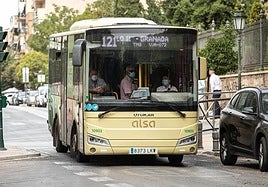 Autobús que conecta Maracena y Granada.