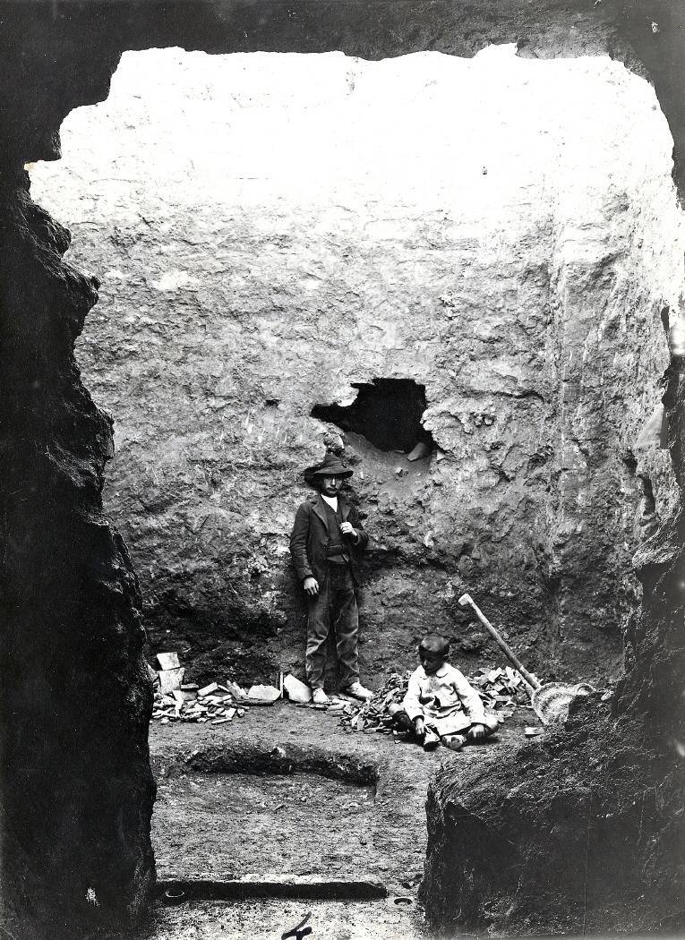 Imagen de una de las primeras excavaciones en la villa romana de Las Gabias.