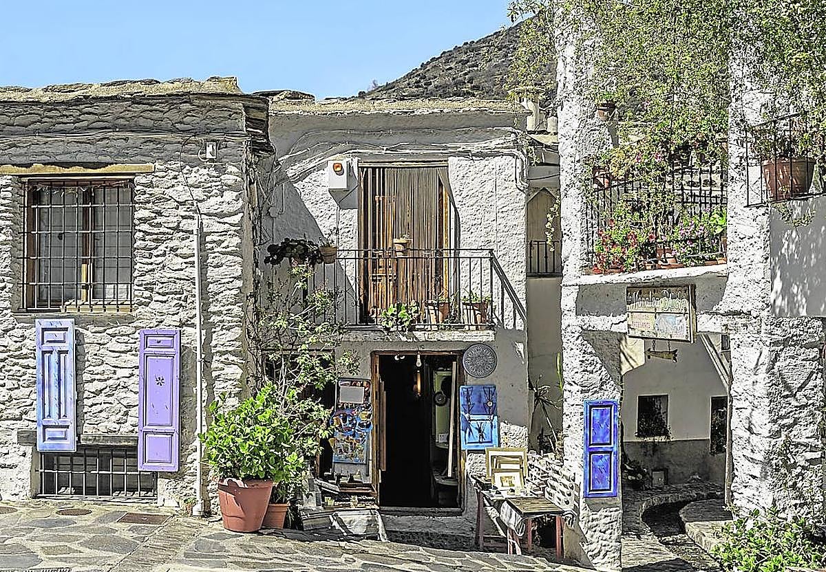 De Brenan a los hippies y en andalú