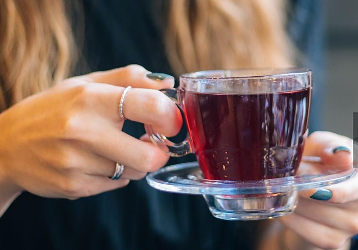 La infusión que recomienda Harvard para reducir el colesterol