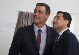 Encuentro entre Sánchez y Moreno en la inauguración de la línea de AVE Madrid-Granada.