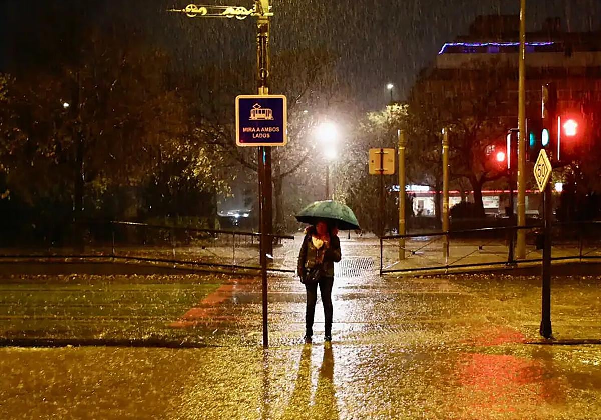 Alerta por chubascos tormentosos «fuertes» en Andalucía.