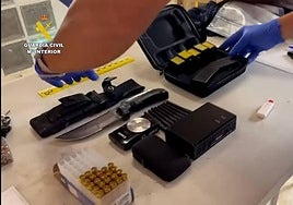 Material intervenido por la Guardia Civil durante la investigación de los hechos.