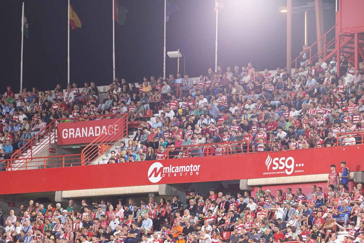Encuéntrate en Los Cármenes en el derbi entre Granada y Málaga