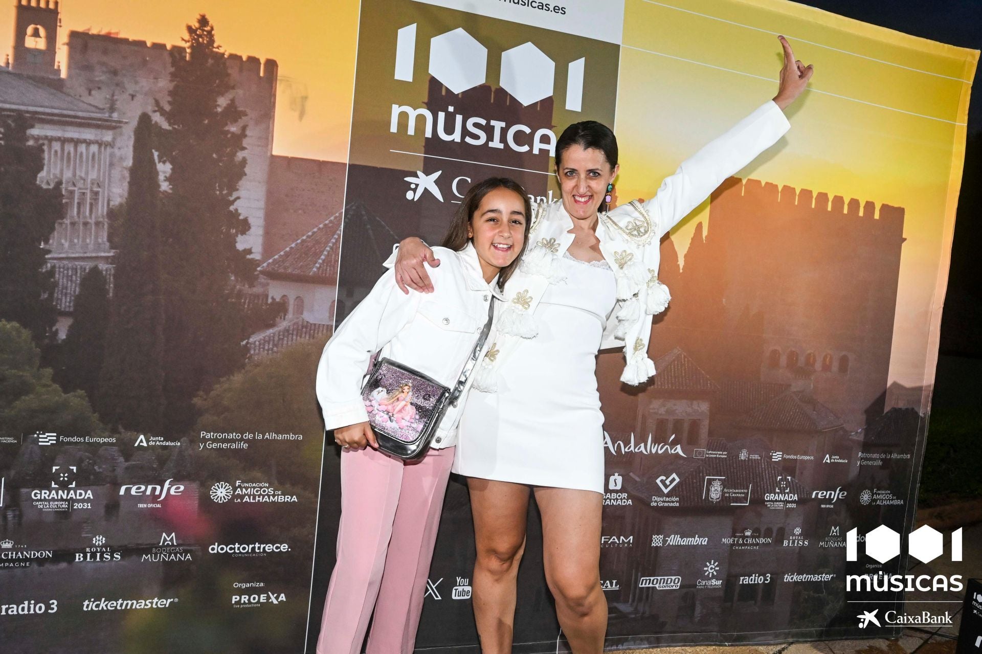 Las mejores imágenes del concierto de María José Llergó en el Generalife