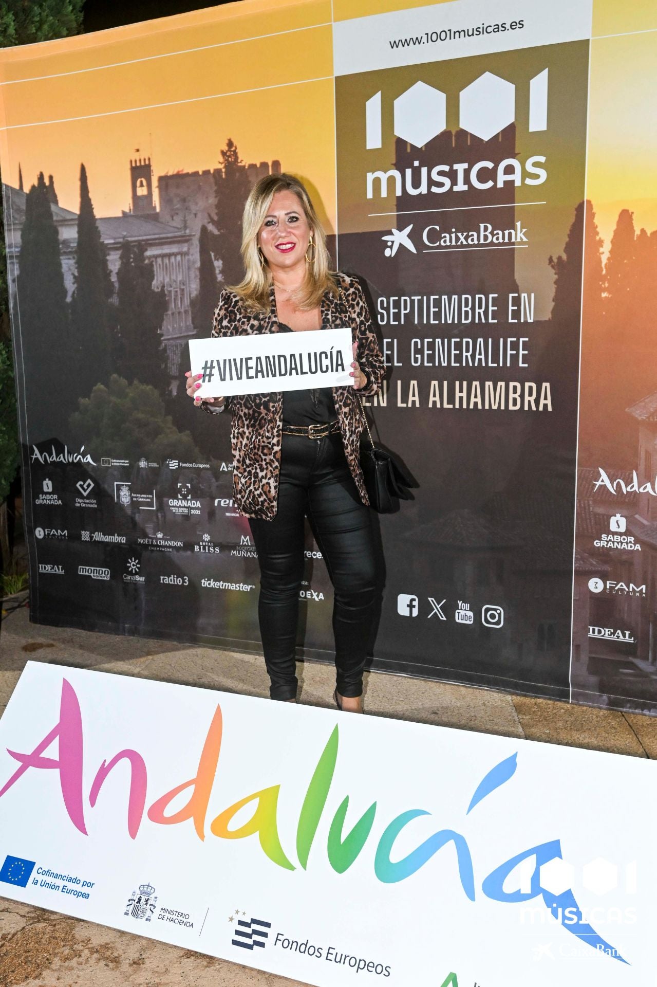 Las mejores imágenes del concierto de María José Llergó en el Generalife