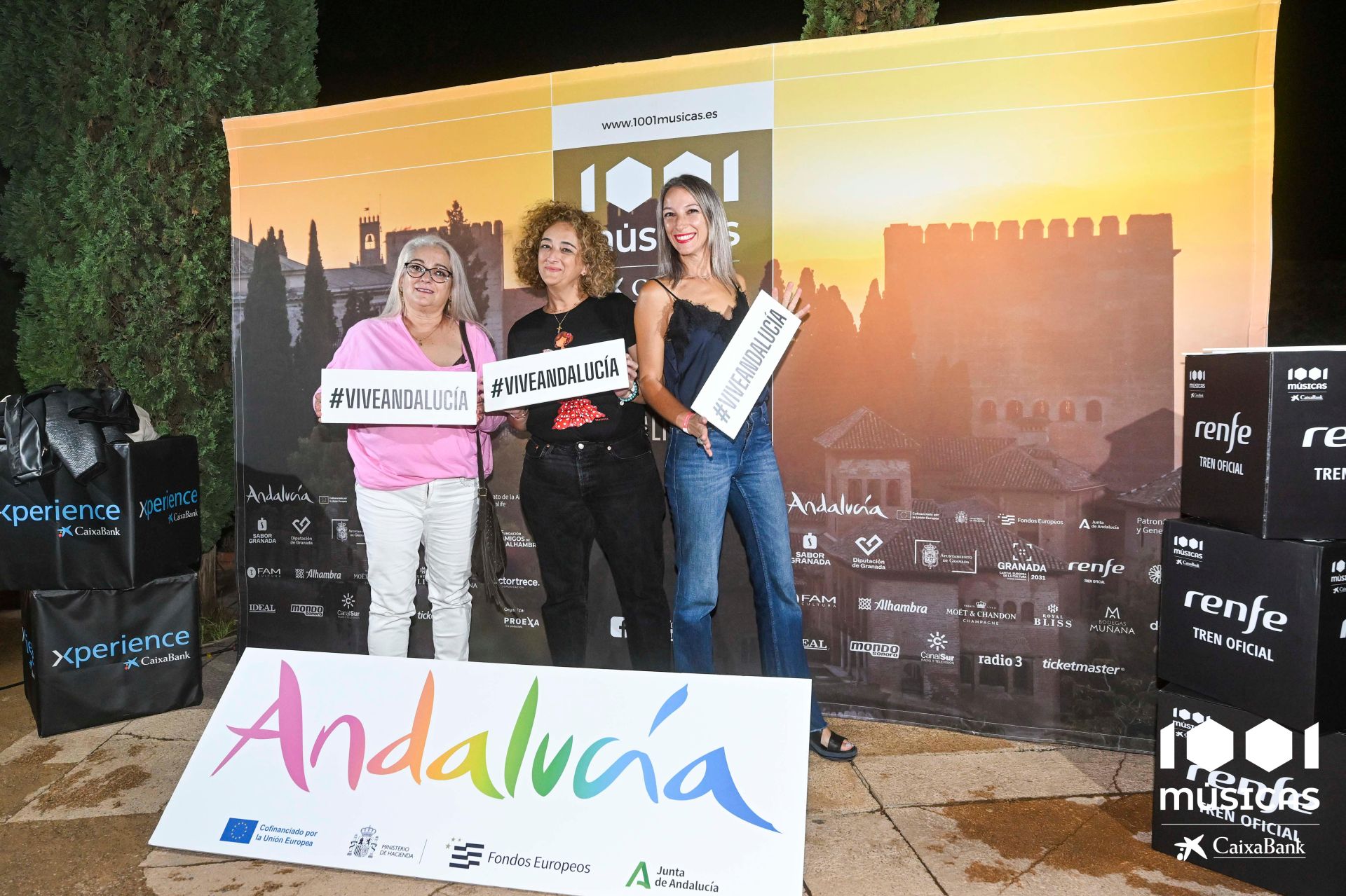 Las mejores imágenes del concierto de María José Llergó en el Generalife