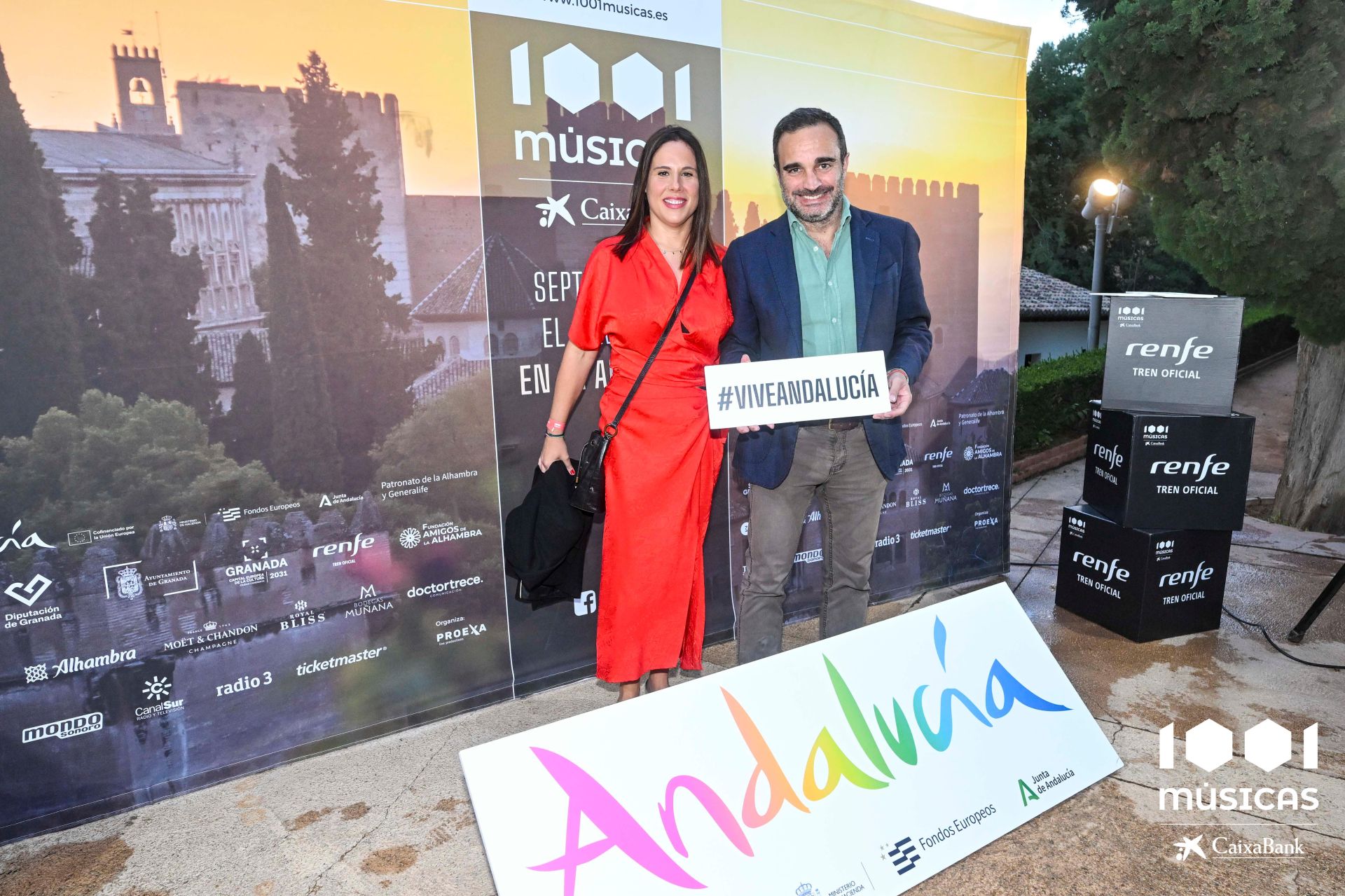 Las mejores imágenes del concierto de María José Llergó en el Generalife