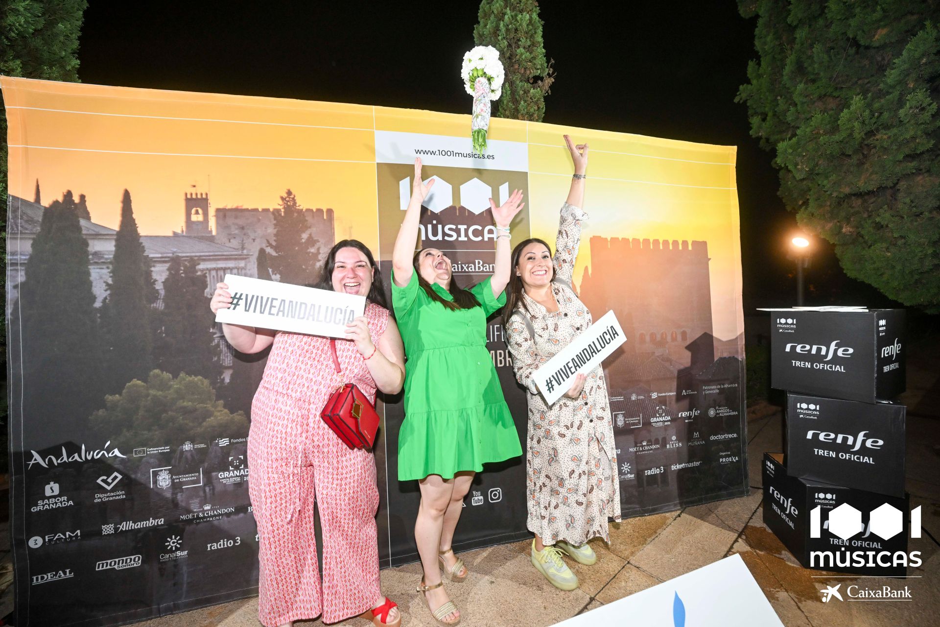 Las mejores imágenes del concierto de María José Llergó en el Generalife