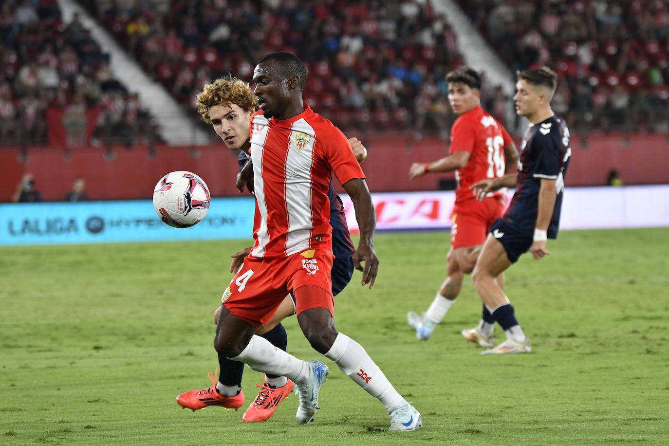 El Almería &#039;resucita&#039; y casi le da la vuelta al marcador