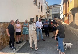 Visita a los vecinos del barrio de La Glorieta.