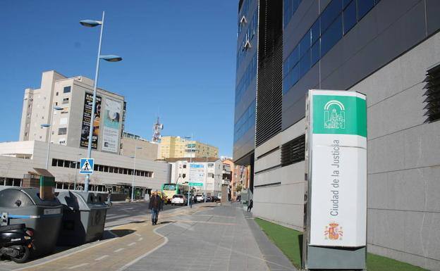 Condenada la exdirectora de una guardería de Oria con «conducta violenta» por vejar a un alumno