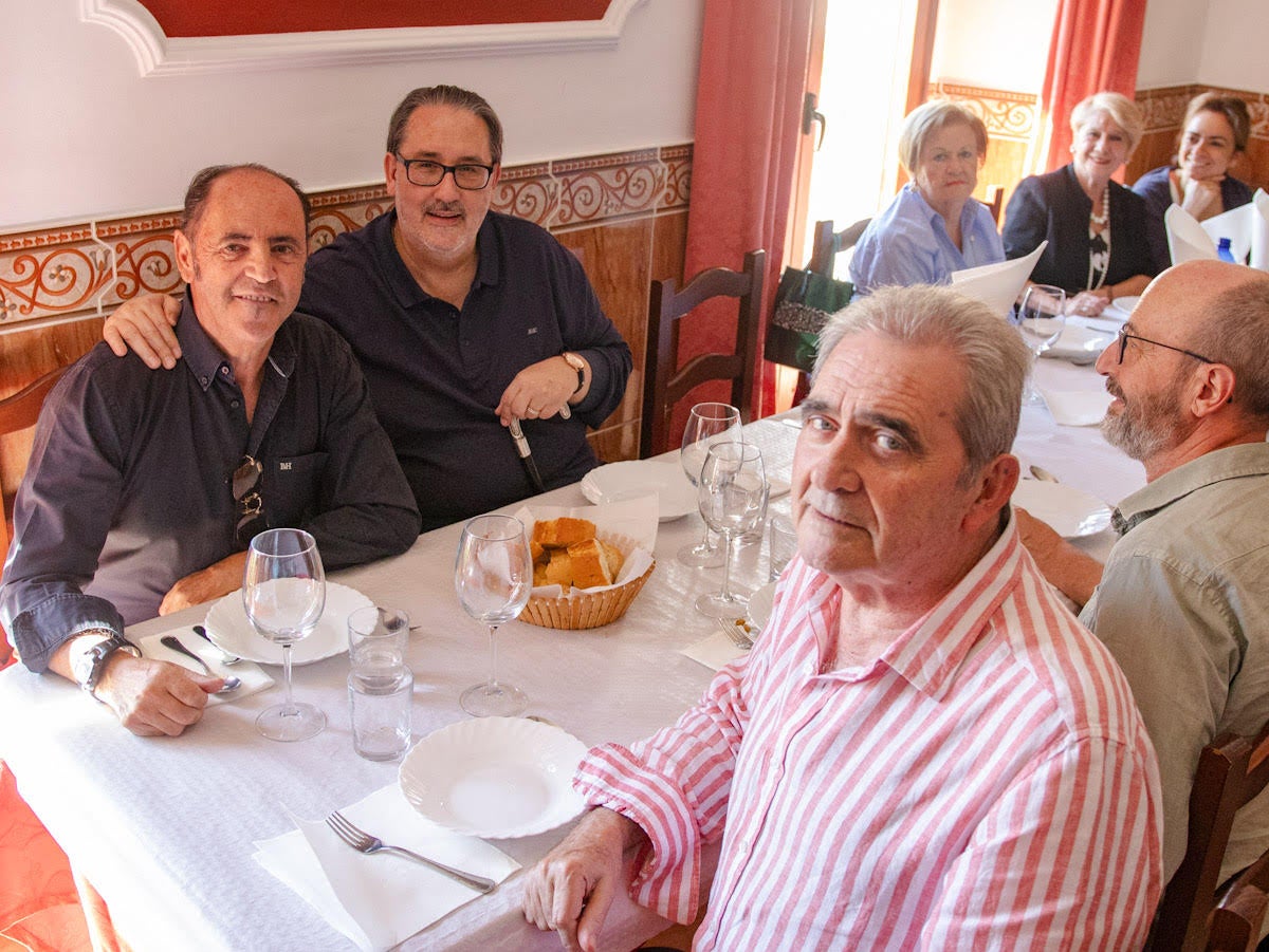 Las imágenes del almuerzo por la iglesia de Guadahortuna